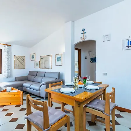 La Lampara House - Happy Apartmán Cannigione